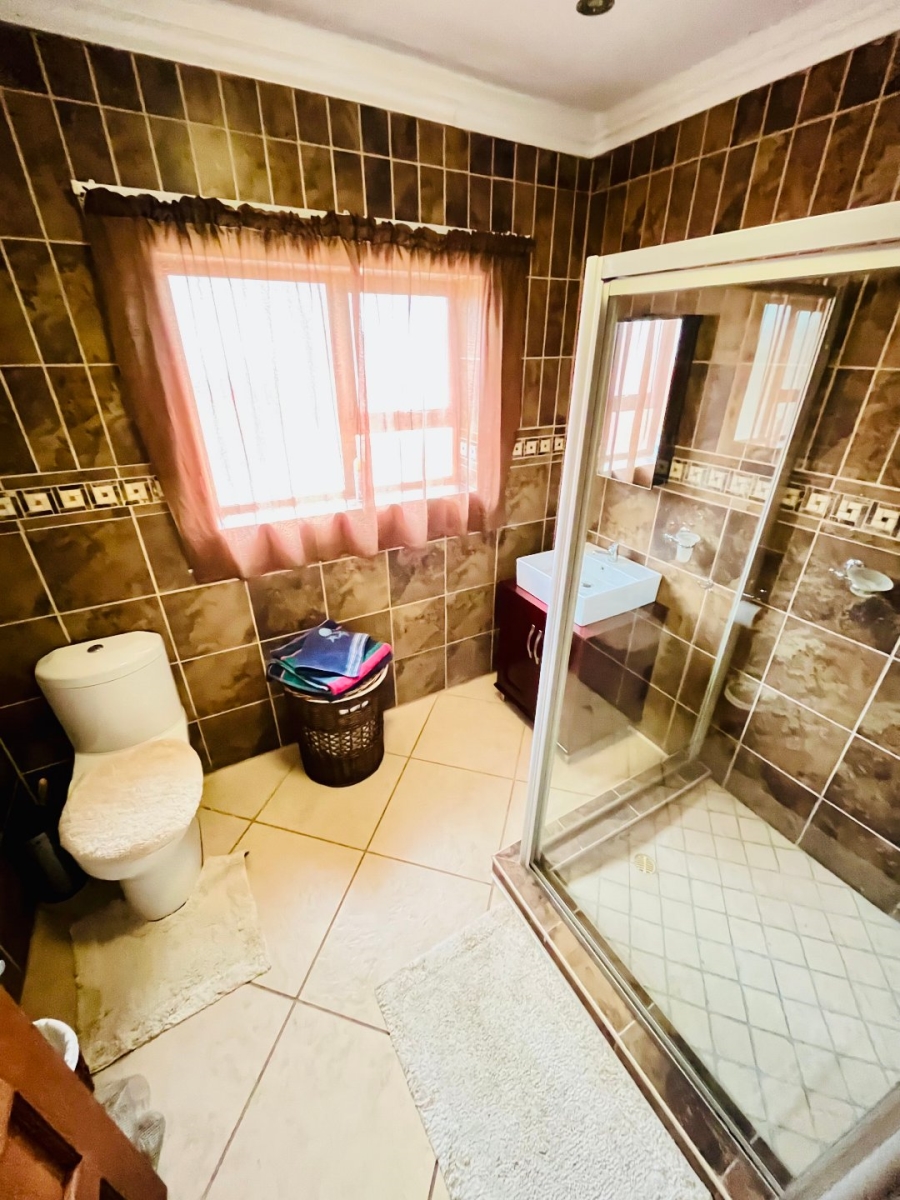 6 Bedroom Property for Sale in Tergniet Western Cape